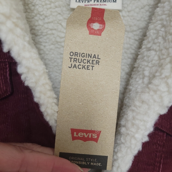 NWT Levi's Original Trucker Jacket Corduroy Sherpa Women's XS Irregular Burgundy - Picture 9 of 16